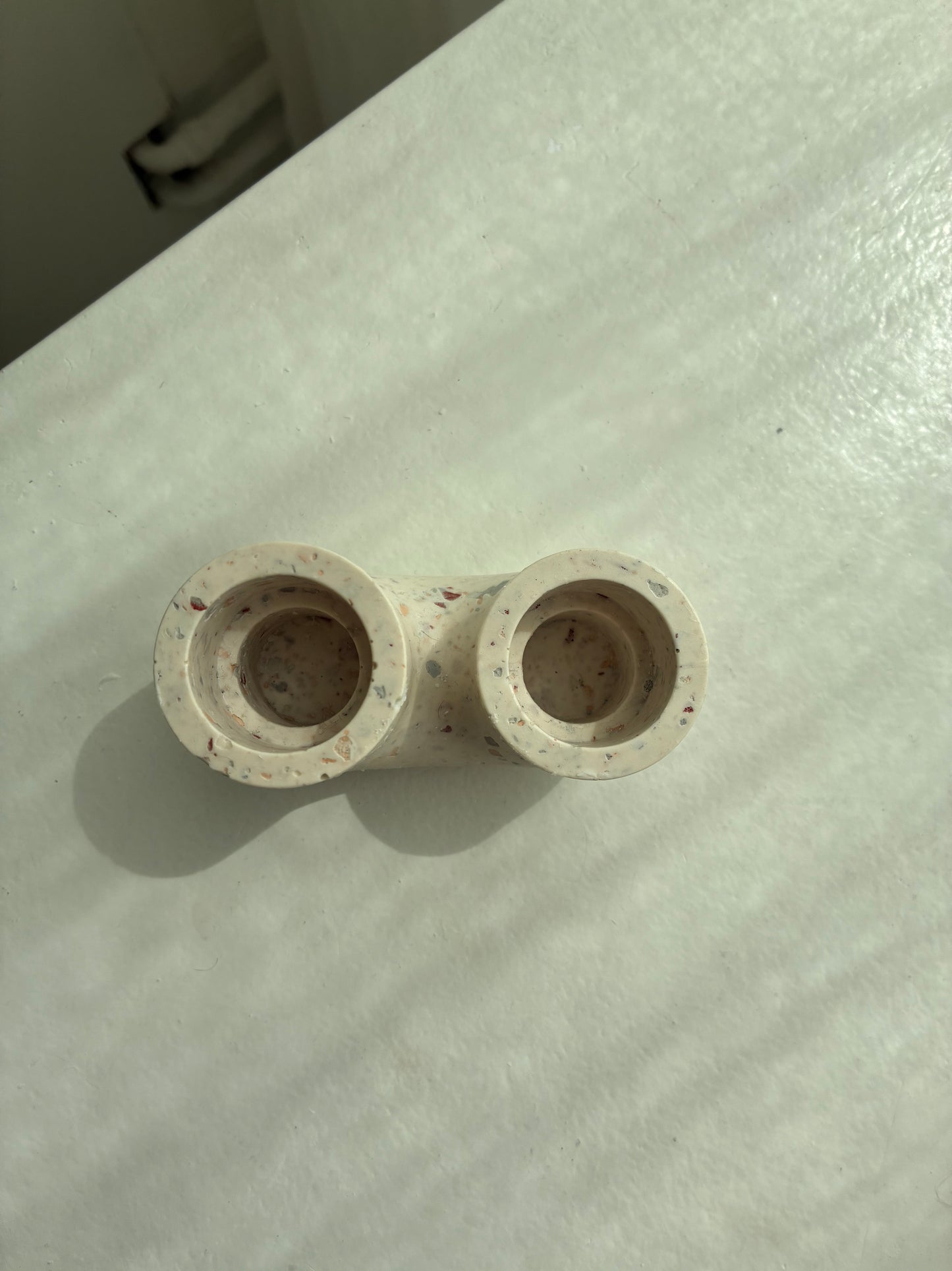 Terrazzo-Stabkerzenhalter